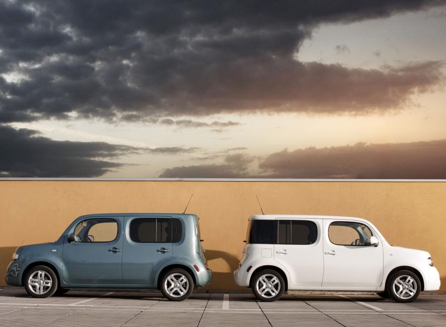  Nissan Cube 2009 года  (EU) (фото 2 из 4)